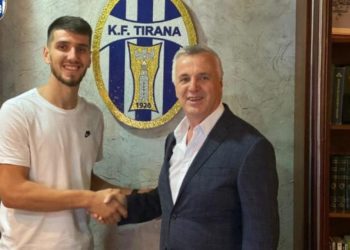 E konfirmon Prishtina, Visar Bekaj portier i KF Tiranës