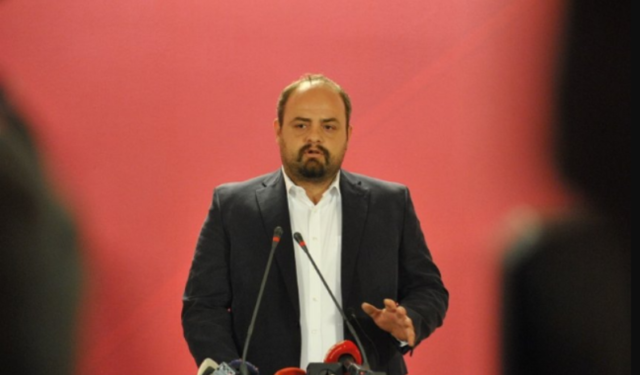 Kaosi në Kakavijë, reagon Vetëvendosje: Shqiptarët i duhen Greqisë si krah i lirë pune, por jo si njerëz që duhen trajtuar me dinjitet e që u respektohen të drejtat