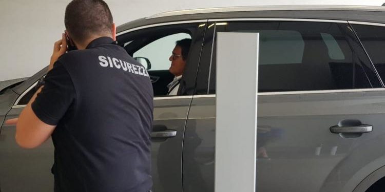 Vizitë e papritur, Capello thuajse 2 orë takim me Maldinin!