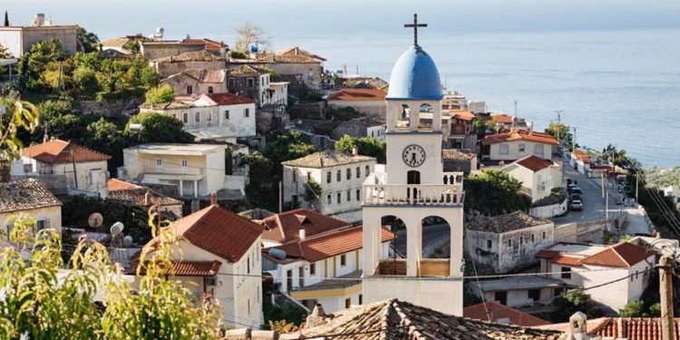 Dhërmiu, ai i vërteti (që do duhej të konkurronte Santorinin)