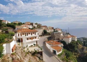 Dhërmiu, ai i vërteti (që do duhej të konkurronte Santorinin)