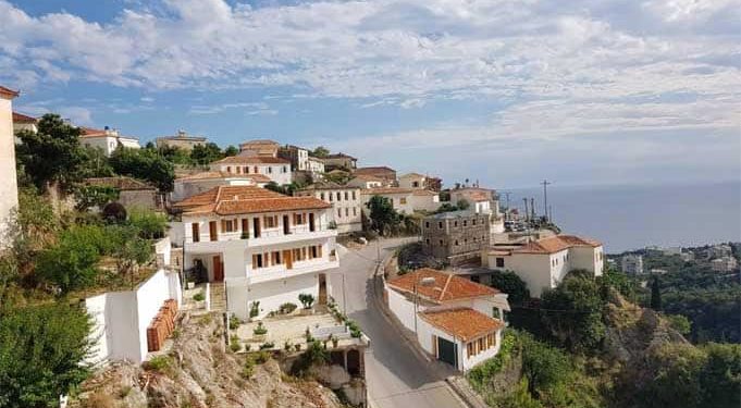 Dhërmiu, ai i vërteti (që do duhej të konkurronte Santorinin)