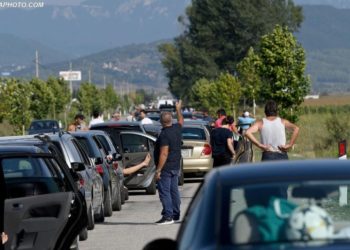 PD: Shqiptarët nuk e kanë inatin me Greqinë, por me Ramën. Greqia, vend model dhe mik, s’mund të pranojë shqiptarët e infektuar