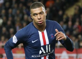 Mbappe: Jam këtu për ta shkruar historinë e futbollit francez