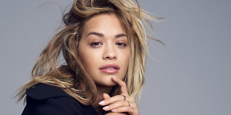 17 mijë euro nata në Korfuz, komentuesit i ‘bëjnë zbor’ Rita Orës: Pse nuk vjen të pushosh në Shqipëri?