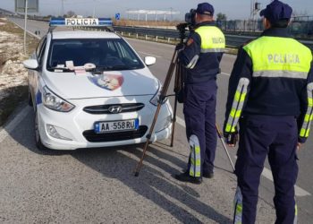Po ktheheni nga plazhi? Kujdes nga dronët e Policisë Rrugore, 42 shoferëve iu është hequr patenta