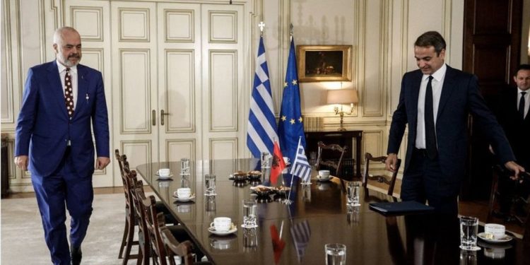 Kolonel Myslim Pashaj: Për detin, mund të shkojmë në luftë me Greqinë