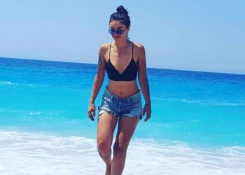 “Do të ta fus në b*thë gardhin”, blogerja e seksit denoncon në polici komentuesin në internet