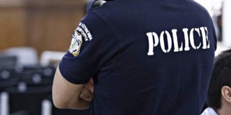 Shqiptari rreh keq policin grek, dërgohet me urgjencë në spitalin e Janinës