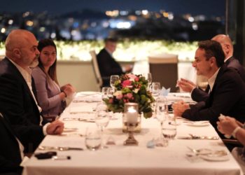 Qeveria greke zbardh detaje nga darka Mitsotakis-Rama: Nisim një seri bisedimesh që mbyllin temat e vjetra dhe të reja (FOTO)