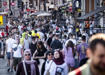 Covid-19/ Si gjithçka shkoi keq (sërish) për Europën