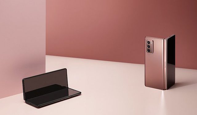 Njihuni me prurjen më të rë të Samsung, telefon që mund të përthyhet