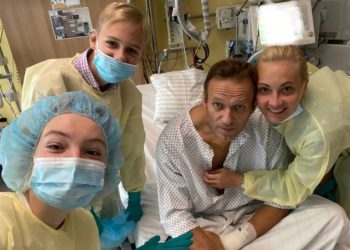 Nuk ishte çaji që e helmoi, zbulohet e vërteta për Navalnyn