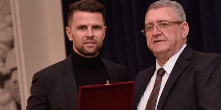 Lila – Dukës: Nuk mund t’i kërkosh llogari qeverisë për atë që nuk bën vetë