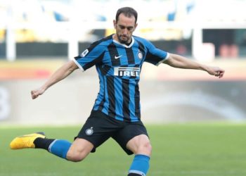 Kumbulla kalon në plan të dytë, Interi gjen një tjetër zëvendësues për Godin