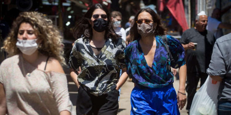 Viti i ri hebre/ Izraeli “kremton” në karantinë