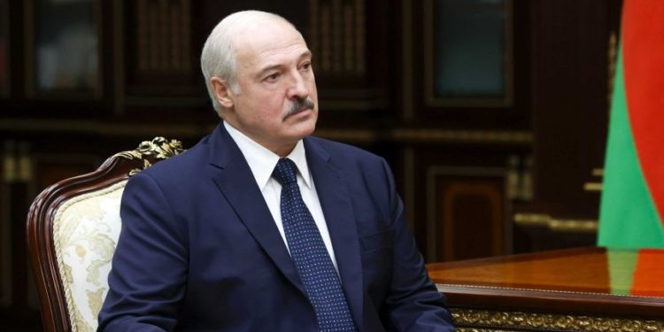 Lukashenko betohet si president, BE nuk e njeh pozicionin e tij