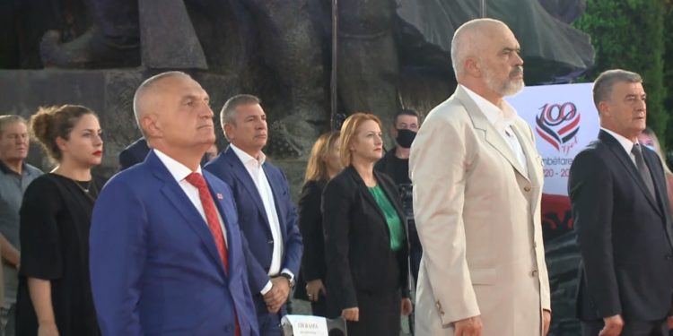 Meta e Rama bëhën bashkë për 100 vjetorin e Luftës së Vlorës, mungon Basha