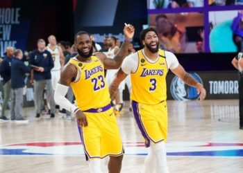 Shkëlqen Davies, Lakers fitojnë gjysmëfinalen e parë ndaj Denver