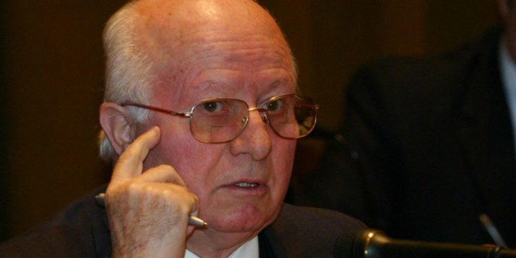 Ndahet nga jeta mjeku personal i Enver Hoxhës