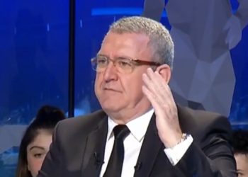 Abuzimet dhe shkeljet, Duka refuzon të përgjigjet