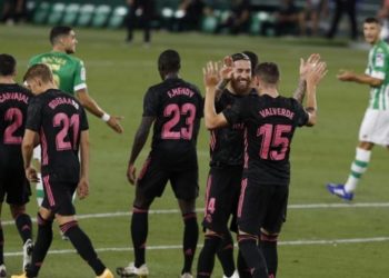 Real Madridi ka boll futbollistë, pse të sjellë ende?