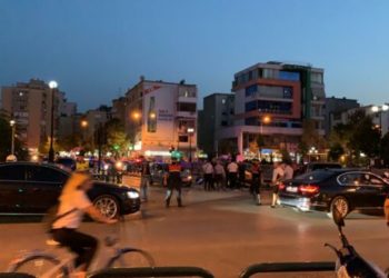 Artan Hoxha zbardh atentatin me tritol në Tiranë, ja kush ishte shënjestra