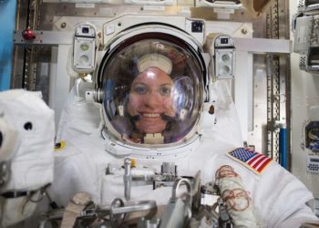 Gruaja që do të votojë nga hapësira