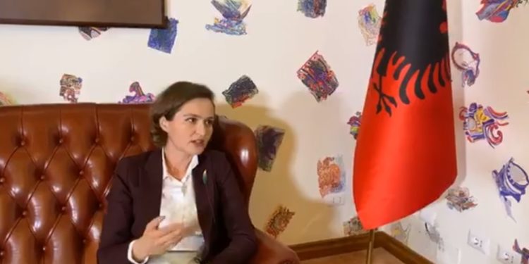 Ndryshime në qeveri, largohet Besa Shahini, e zëvendëson deputetja e PS-së