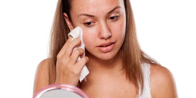 Arsyet pse peceta e lagur nuk duhet përdorur për fytyrën