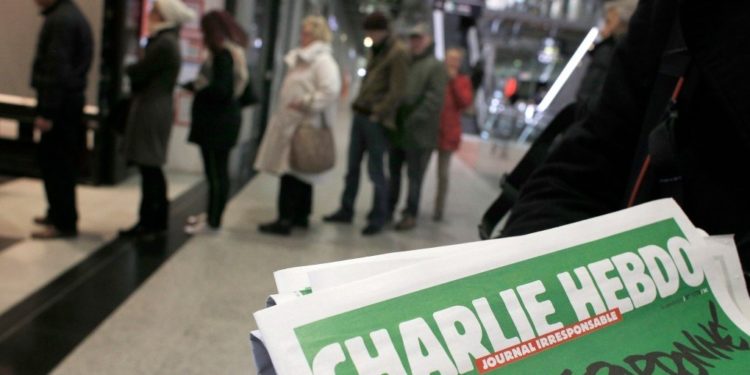 Sulm pranë gazetës “Charlie Hebdo”, disa të lënduar në Paris