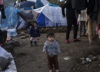 Vendet europiane do të strehojnë të miturit, pas zjarrit në Greqi