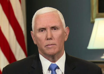 Incident në aeroplanin ku udhëtonte zëvendëspresidenti i SHBA-së, Mike Pence