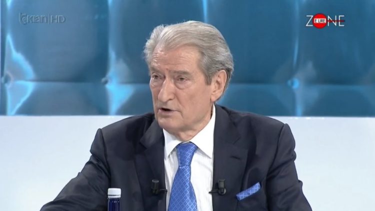 Berisha: Rama u bë synet në Topkapi dhe mashtroi grekët për detin