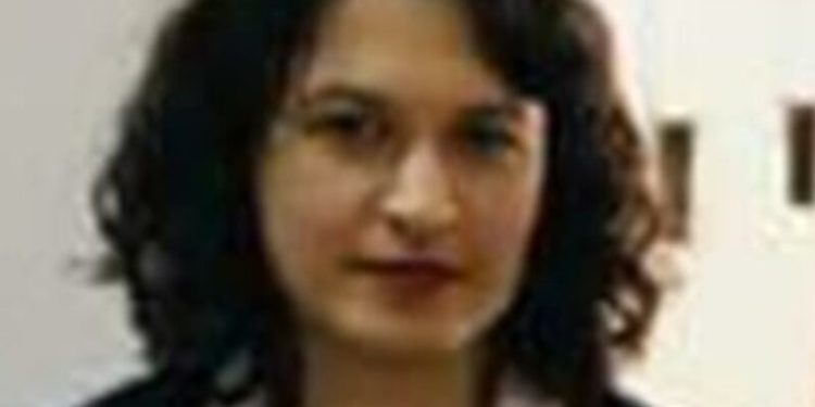 Gjykata i hoqi kujdestarinë e vajzës, kjo është punonjësja e bankës në Sarandë që i dha fund jetës