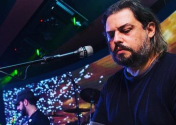 Masat anti-Covid, revoltohet Elton Deda: U bëmë 8 muaj pa punë, po shkojmë drejt falimentit. Shteti të mendojë një strategji kompesimi, s’jemi pasanikë