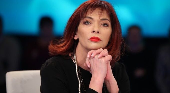 I thanë se je prekur nga Covid, aktorja Ema Andrea rrëfen telefonatën që e trembi