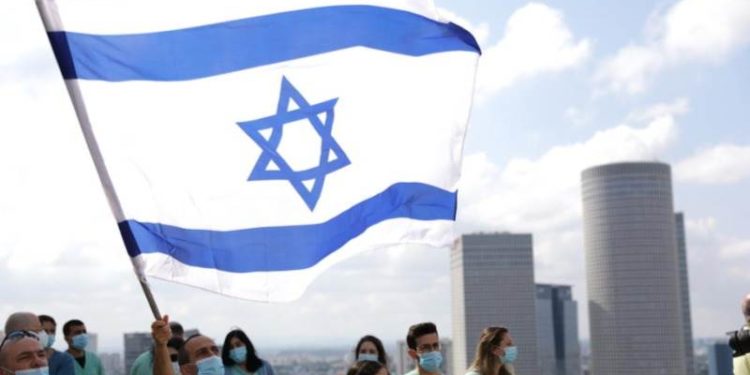 Izrael/ Rekord infektimesh edhe pas kufizimit të lëvizjes