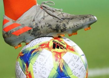 FIFA përgatit revolucionin në futboll