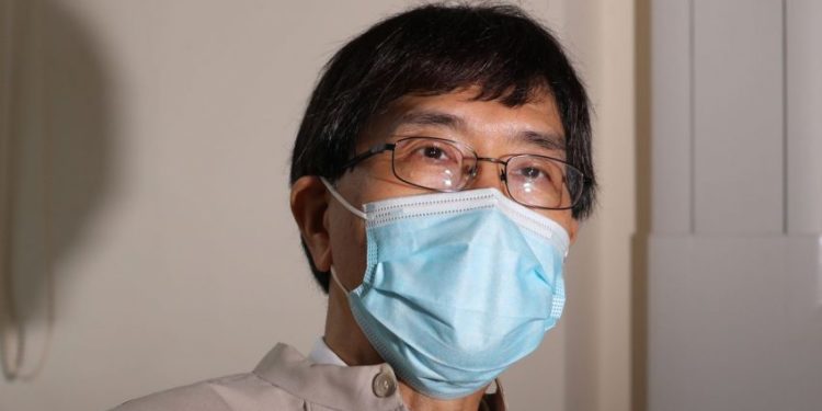 Ky është njeriu që dinte gjithçka për Covid 19 dhe mezi priste “suksesin” e tij