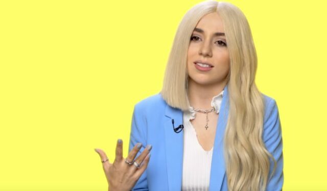 Këngëtarja e famshme me origjinë shqiptare rrëfen vuajtjet: Prindërit shitën shtëpinë në Sarandë, jetuan 1 vit në kishë (VIDEO)