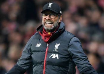 Klopp: Nuk mund sillemi si Chelsea në merkato