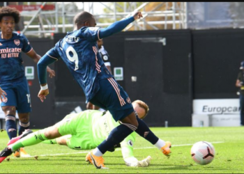 Lacazette i lumtur në Arsenal