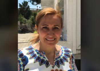 Lë Zvicrën për të jetuar në Sarandë pas 23 vitesh emigrim, rrëfehet pedagogia shqiptare e martuar me gjerman