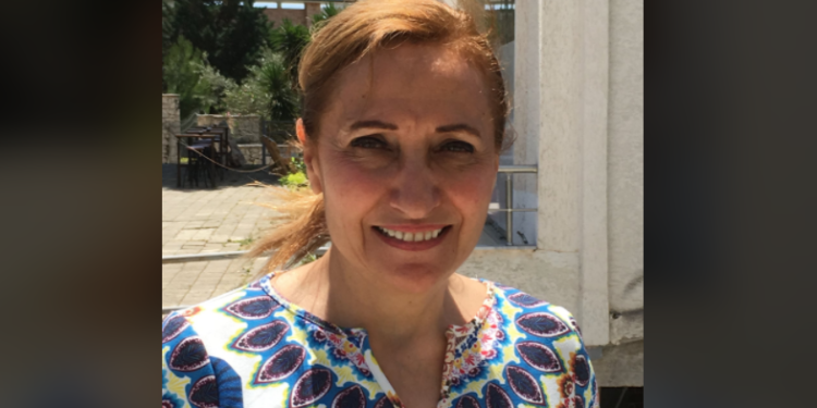 Lë Zvicrën për të jetuar në Sarandë pas 23 vitesh emigrim, rrëfehet pedagogia shqiptare e martuar me gjerman