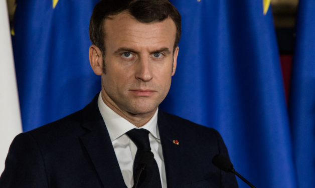 Macron francezëve: Tregohuni më të kujdesshëm në jetën private