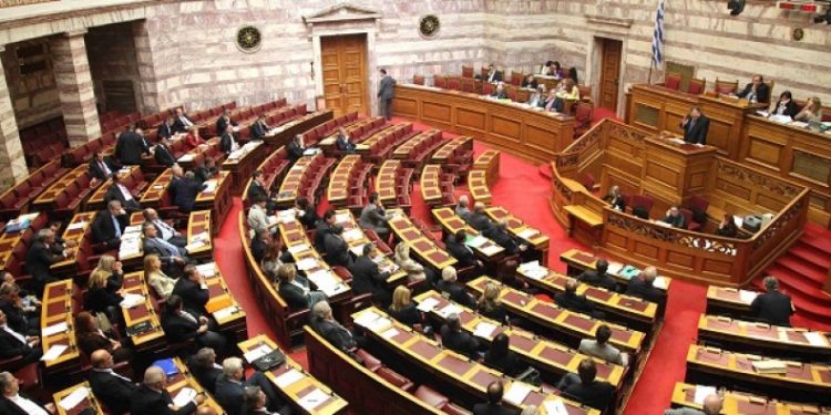 Ç’fshihet pas kërkesës greke për ndryshime, në librat e gjeografisë dhe historisë shqiptare?