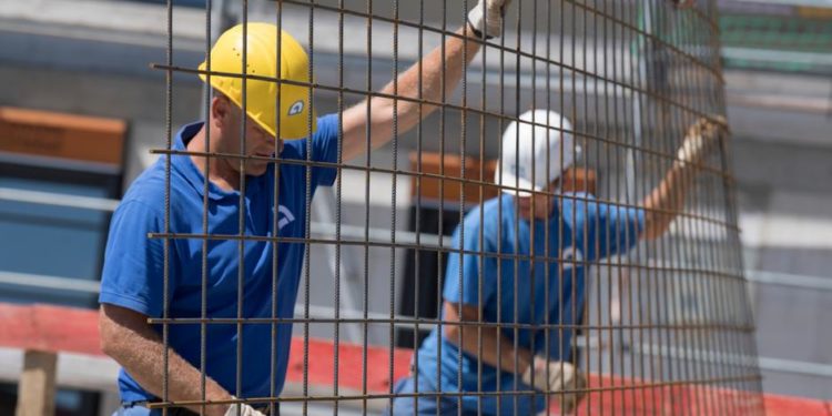 Të gjithë duan të ikin në Gjermani, por shqiptarët paguhen 1 mijë euro më pak se gjermanët