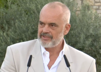 Rama kërkon mandatin e tretë, thirrje socialistëve për reflektim