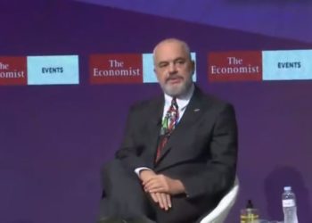 Rama flet nga Greqia: Ka një lloj mallkimi. Kur ne ishim në formë jo të mirë ata s’uleshin në tryezë, ndërsa tani që ne jemi mirë, ata janë keq